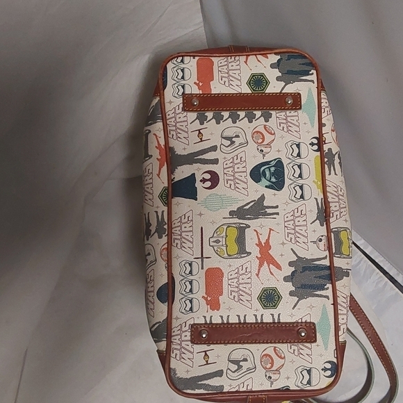 DOONEY & BOURKE STAR WARS SHOPPER VII LARGE SHOULDER BAG - Picture 6 of 16